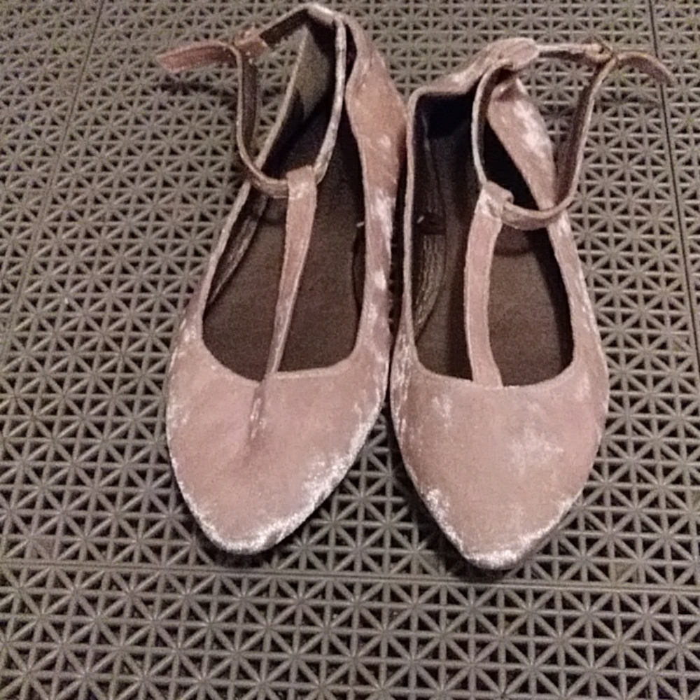 Velvet ballet flats